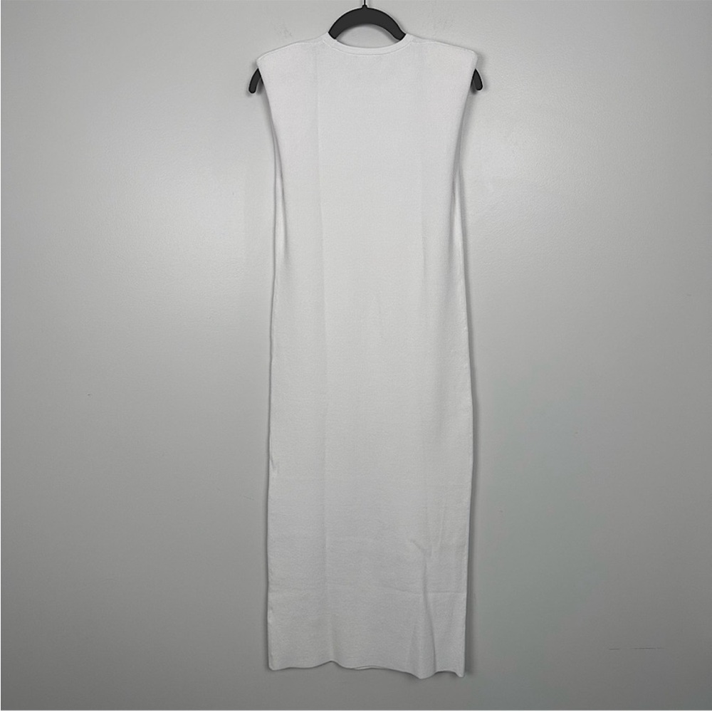NWT J.Crew Sleeveless Sweater Dress in Stretch Viscose Blend White size medium - Picture 2 of 4